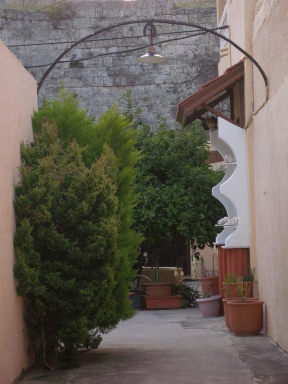 Georgia Old Town Apartments Rhodes City Exterior foto